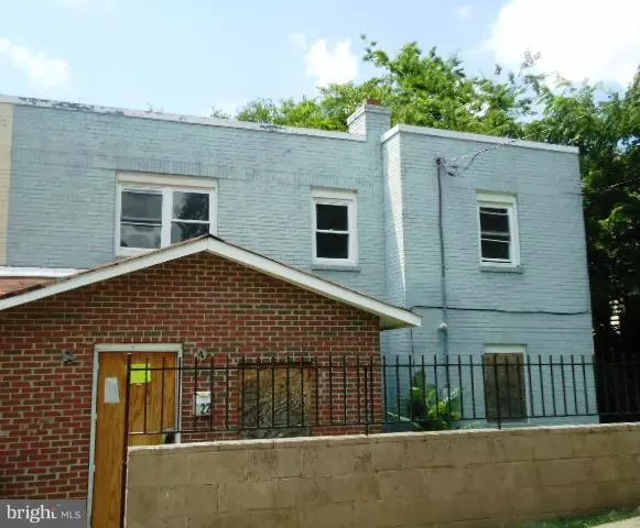 820 46TH ST NE, Washington, DC 20019