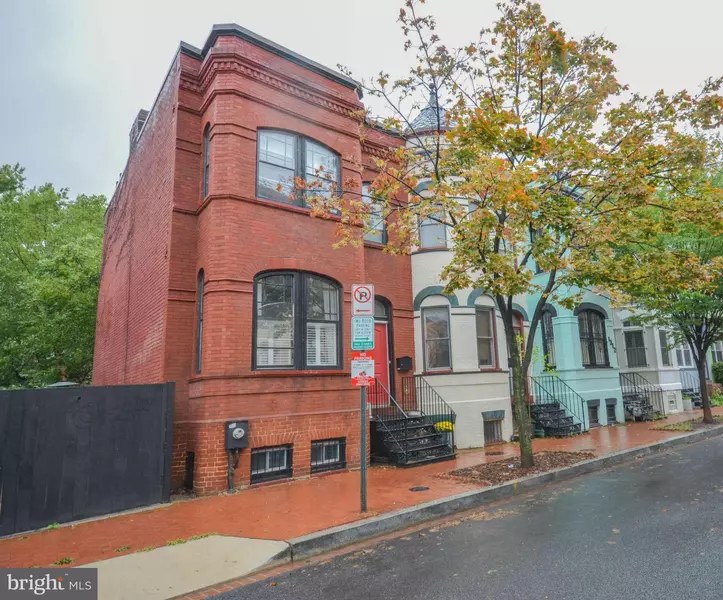 1308 WALLACH PL NW, Washington, DC 20009