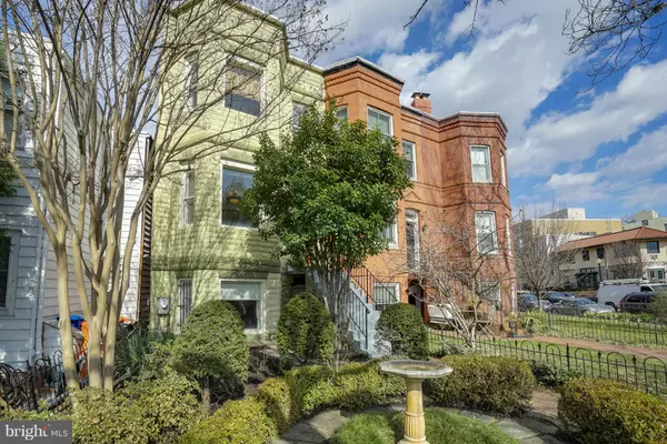 Washington, DC 20003,16 NORTH CAROLINA AVE SE