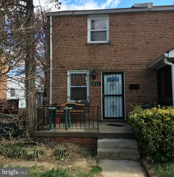 711 49TH PL NE, Washington, DC 20019