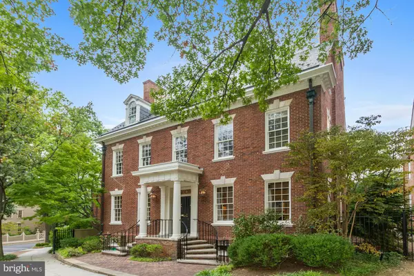 6 KALORAMA CIR NW, Washington, DC 20008