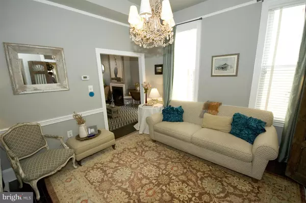 Washington, DC 20003,621 A ST SE