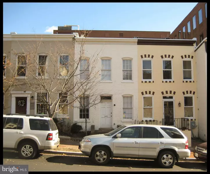 1029 31ST ST NW, Washington, DC 20007