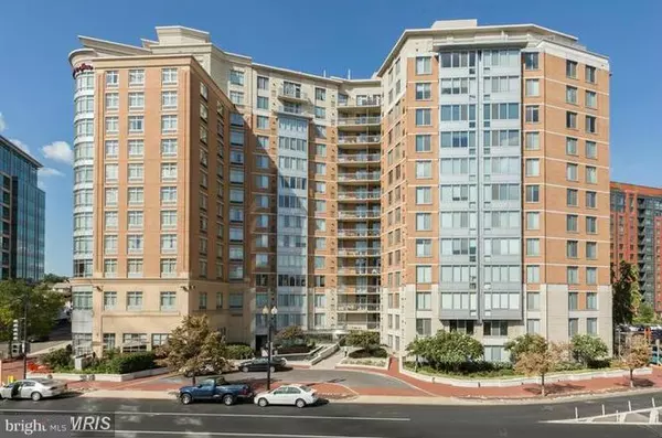 555 MASSACHUSETTS AVE NW #604, Washington, DC 20001