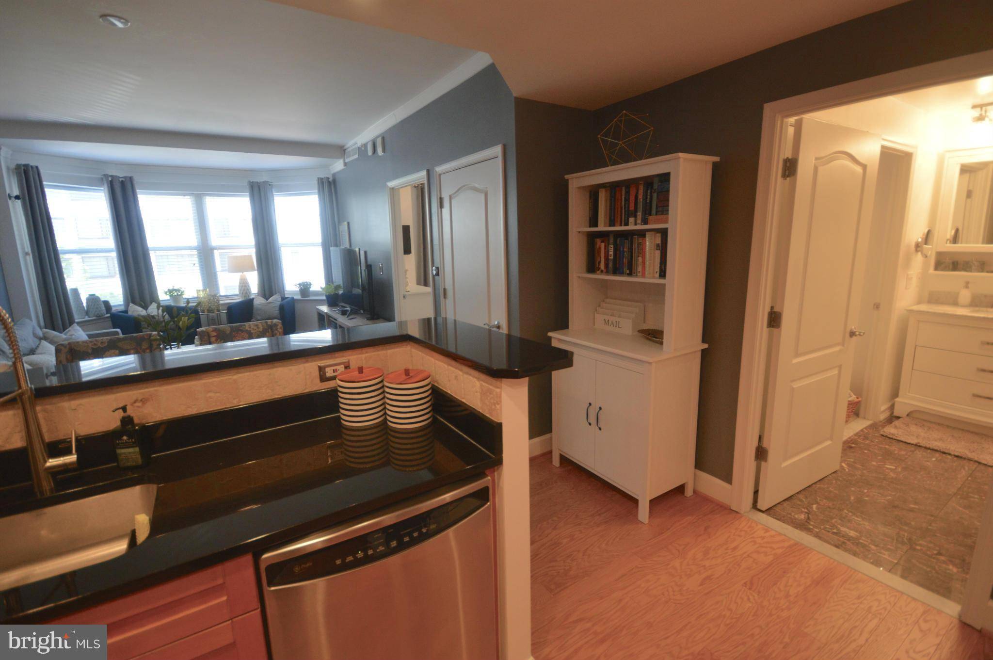 Washington, DC 20001,1111 11TH ST NW #202