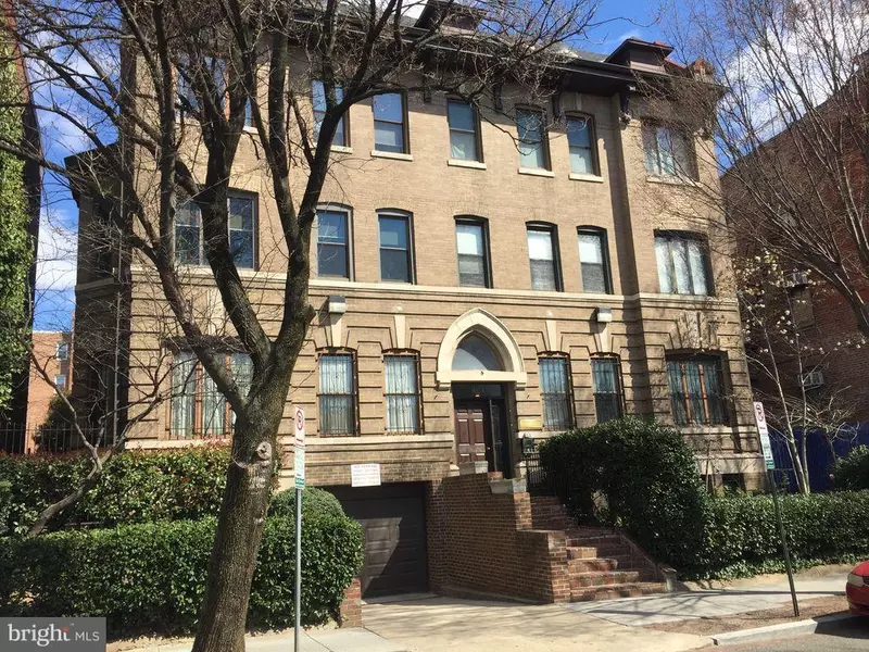 1651 LAMONT ST NW #1E, Washington, DC 20010