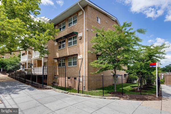 2601 DOUGLASS RD SE #302, Washington, DC 20020