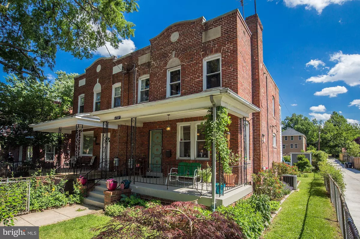Washington, DC 20017,1207 TAYLOR ST NE
