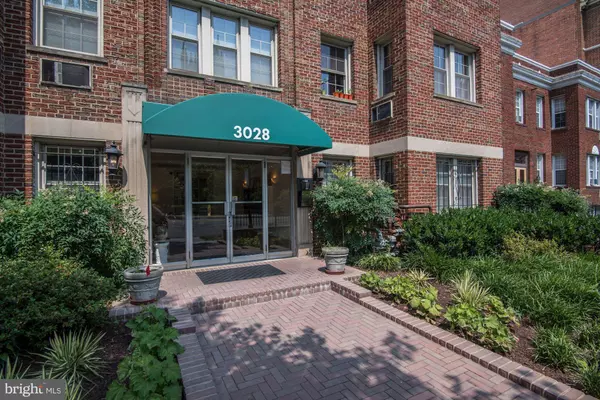 3028 WISCONSIN AVE NW #205, Washington, DC 20016