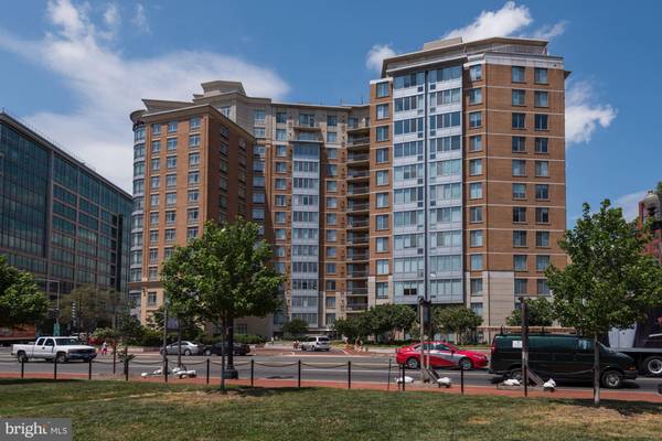 555 MASSACHUSETTS AVE NW #106, Washington, DC 20001