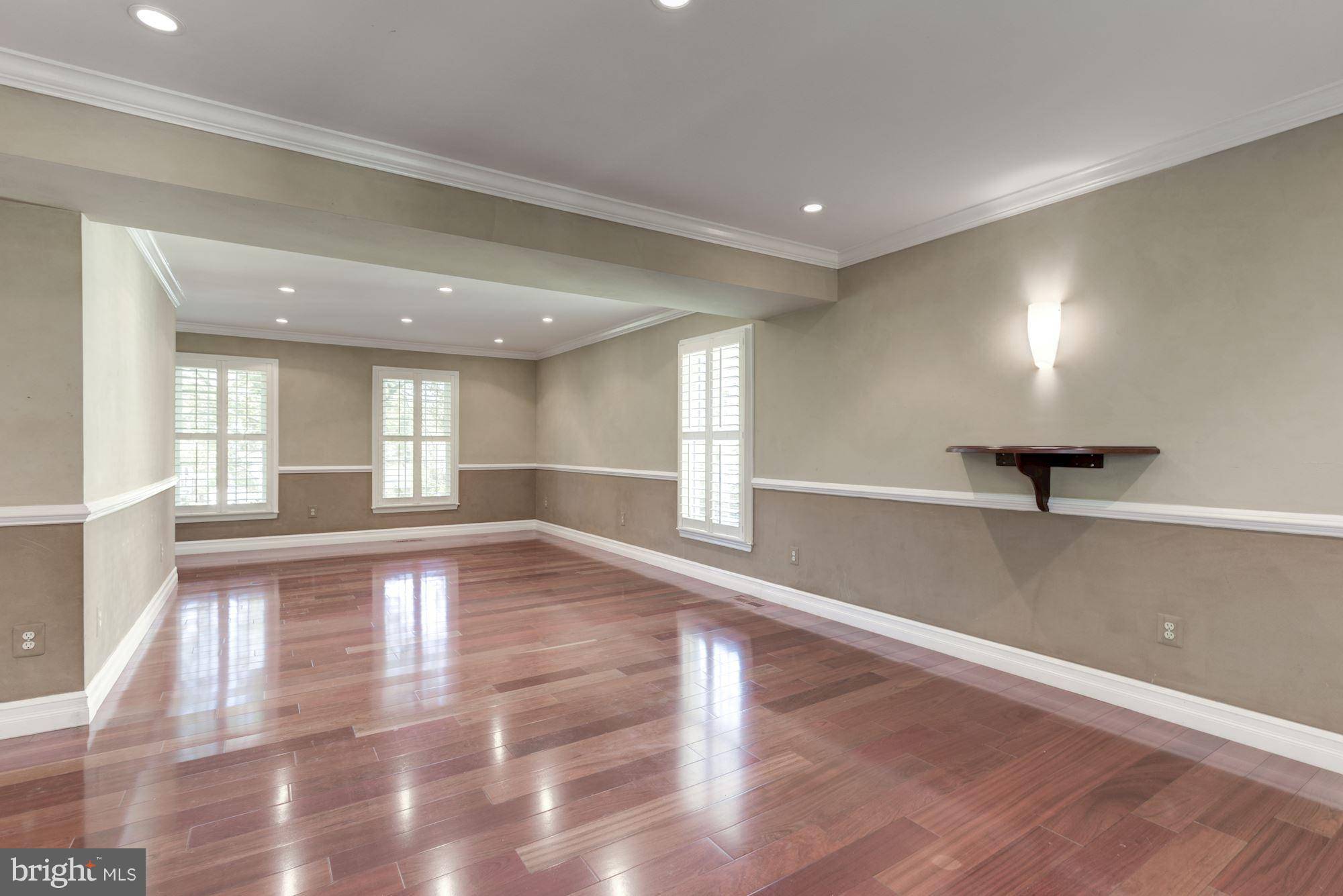 Ashburn, VA 20147,43447 THISTLEWOOD CT