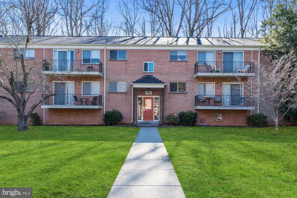 10607 WEYMOUTH ST #W-2, Bethesda, MD 20814