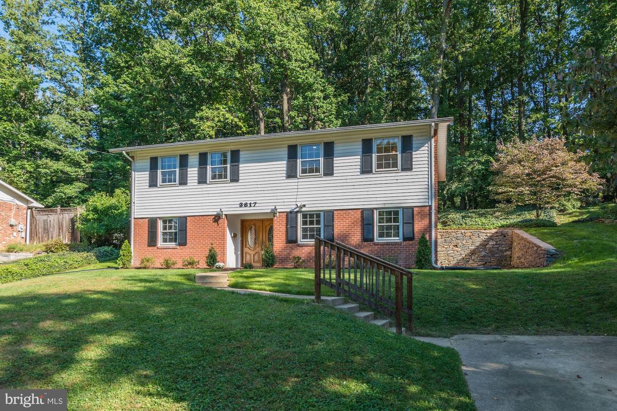 Annandale, VA 22003,3817 FOREST GROVE DR