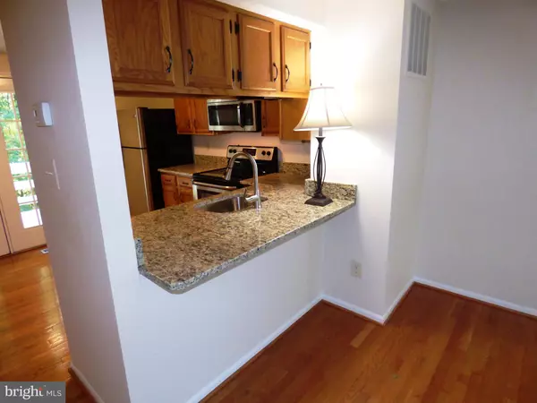 Reston, VA 20194,1663 FIELDTHORN DR