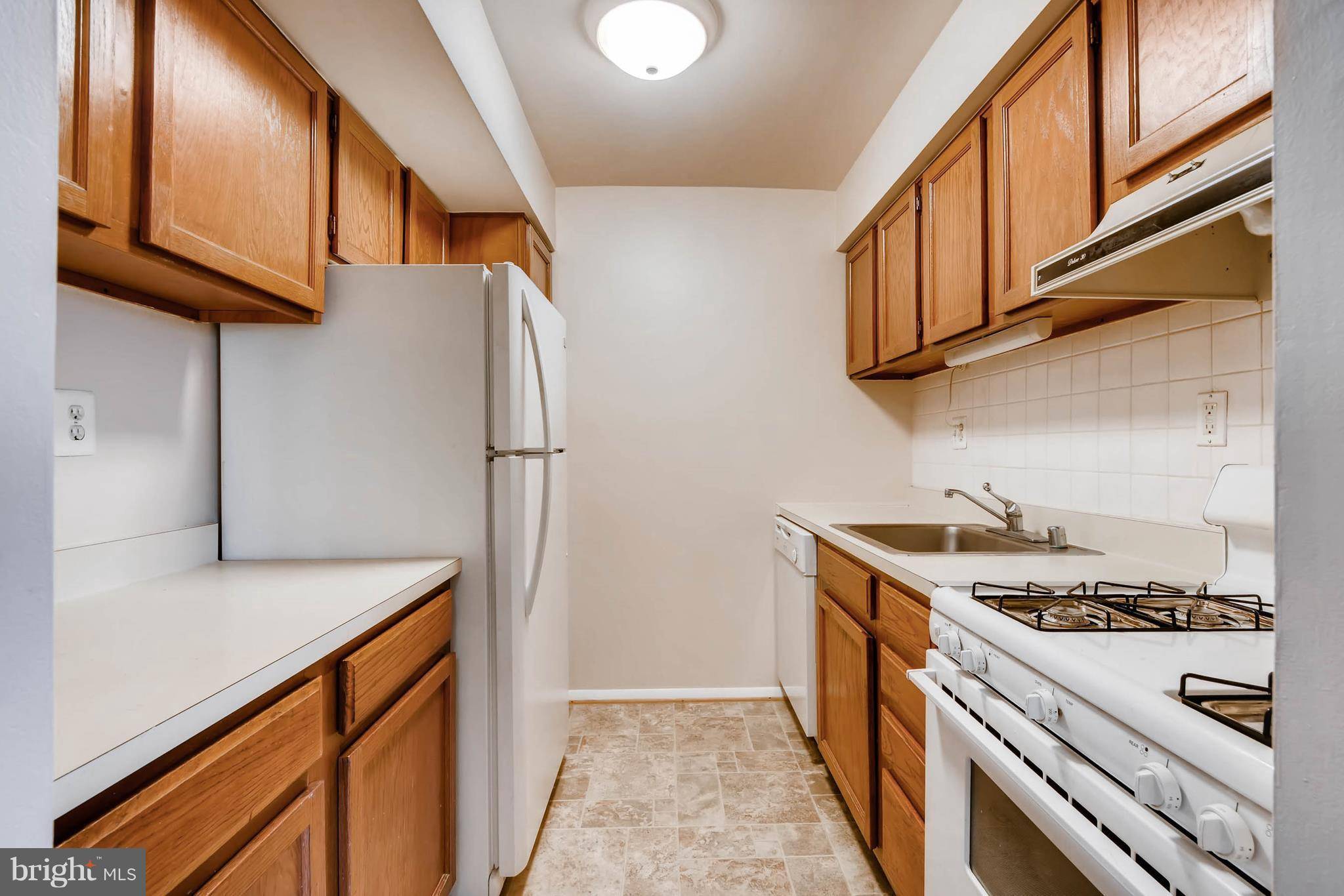 Baltimore, MD 21209,9 WINDBLOWN CT #202
