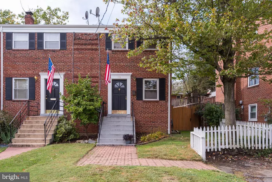 113 IRIS ST S, Alexandria, VA 22304