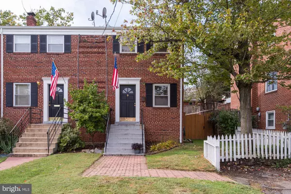 Alexandria, VA 22304,113 IRIS ST S