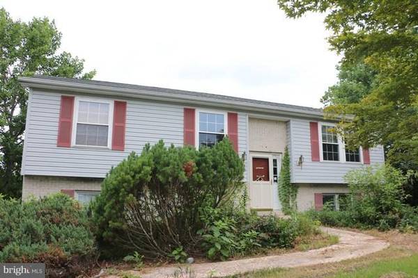 665 MIDDLE RD, Newville, PA 17241