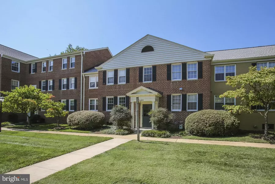 1803 BELLE VIEW BLVD #B2, Alexandria, VA 22307