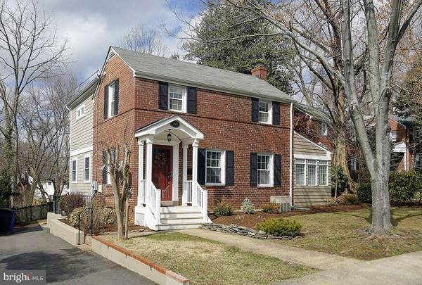 1212 LIVINGSTON ST, Arlington, VA 22205