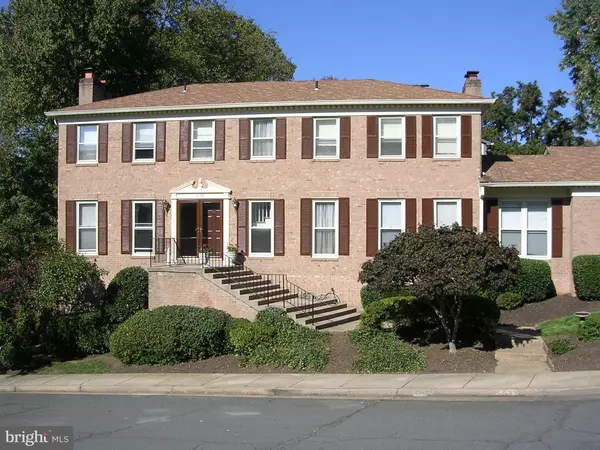 4755 40TH ST N, Arlington, VA 22207