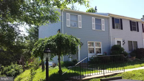 2055 LINCOLN ST S, Arlington, VA 22204