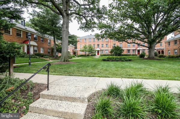 2513 ARLINGTON BLVD #202, Arlington, VA 22201