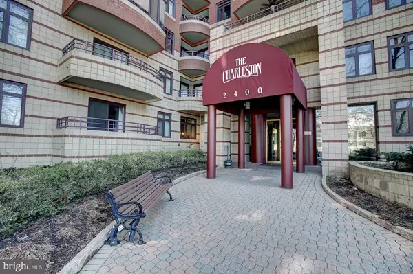 2400 CLARENDON BLVD #711, Arlington, VA 22201