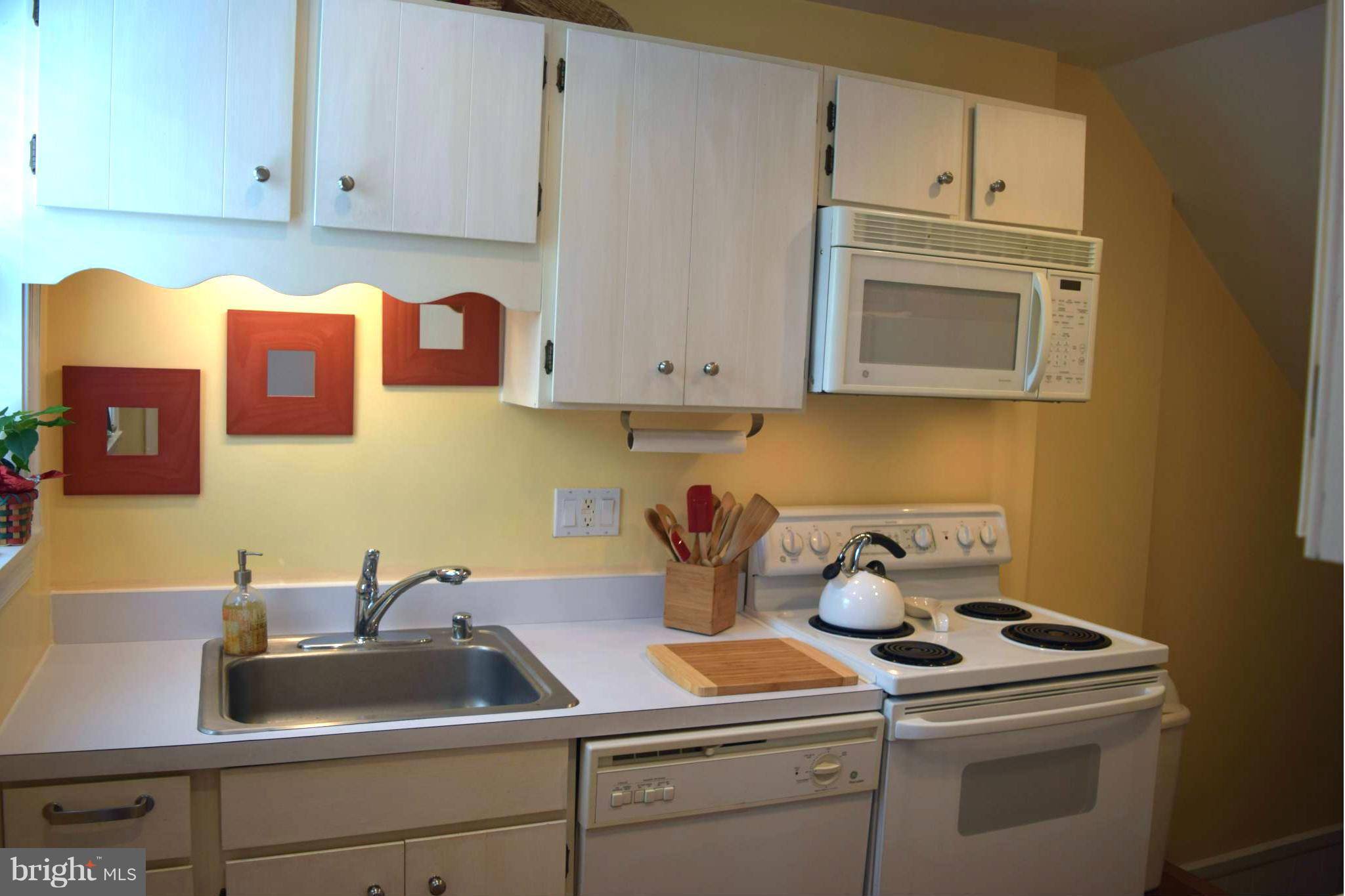 Arlington, VA 22206,4857 28TH ST S #B