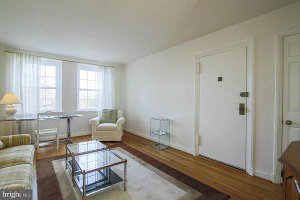 2840 ABINGDON ST #B2, Arlington, VA 22206