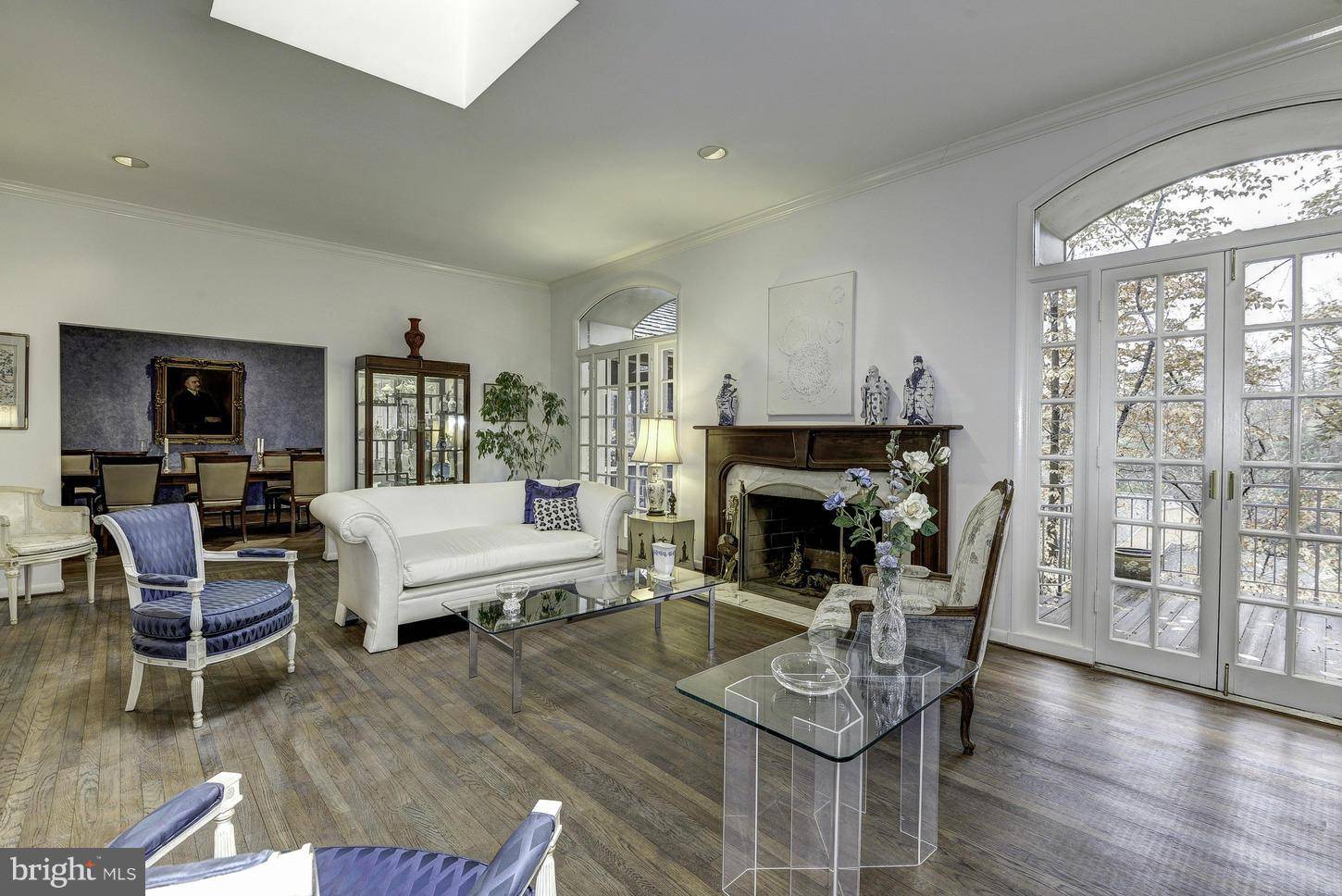 Arlington, VA 22207,4111 RIDGEVIEW RD N