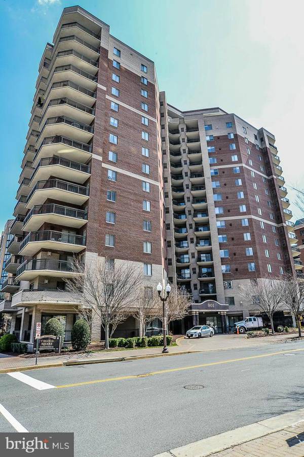 901 MONROE ST #916, Arlington, VA 22201