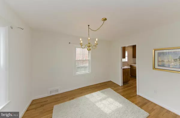 Arlington, VA 22205,1224 POWHATAN ST N