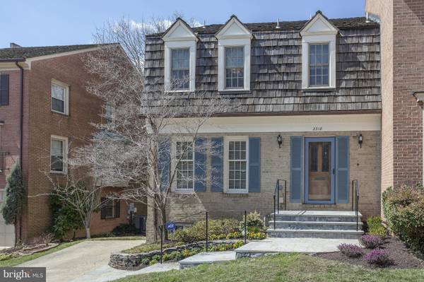 2318 ROLFE ST S, Arlington, VA 22202