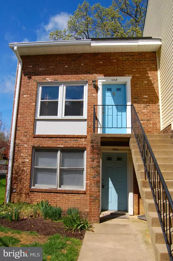 156-B BEDFORD ST N #B, Arlington, VA 22201