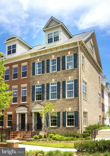 305 UPTON N, Arlington, VA 22203