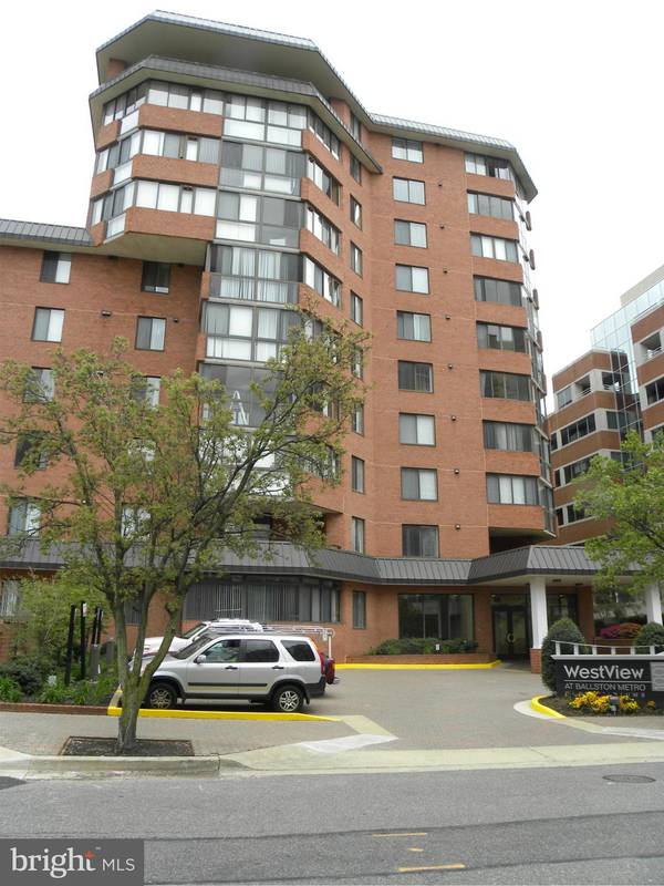 1001 VERMONT ST N #122, Arlington, VA 22201