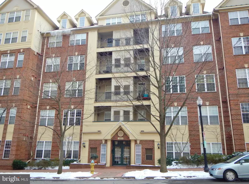 2310 14TH ST N #304, Arlington, VA 22201