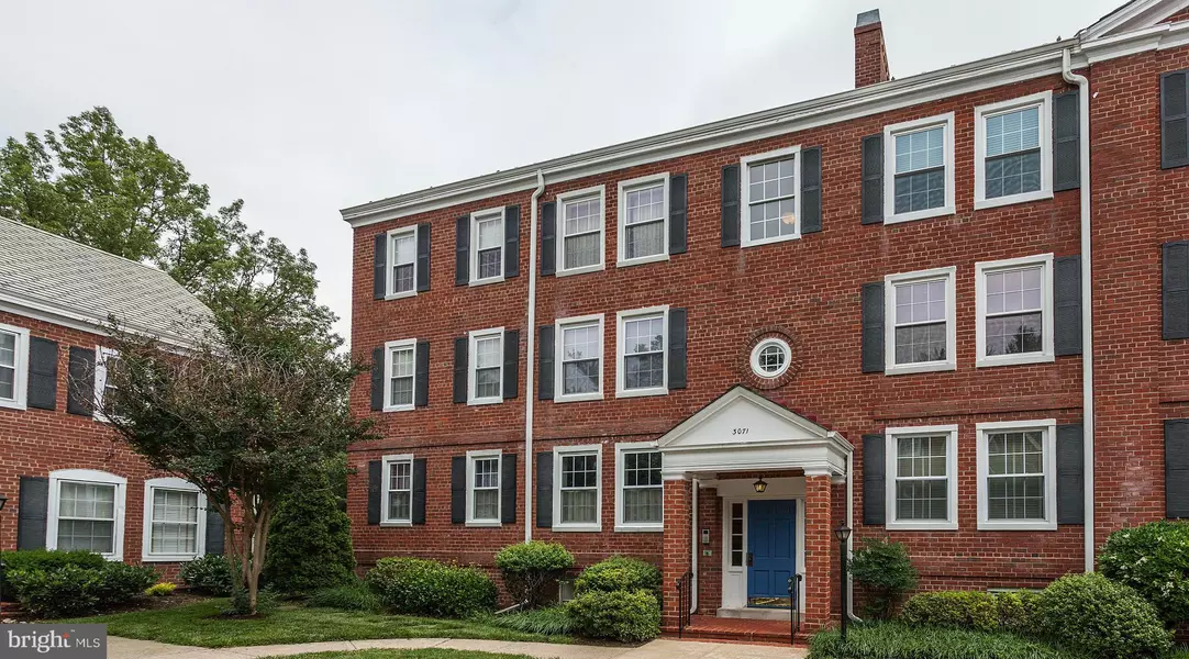 3071 BUCHANAN ST #B2, Arlington, VA 22206