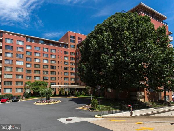 1121 ARLINGTON BLVD #410, Arlington, VA 22209