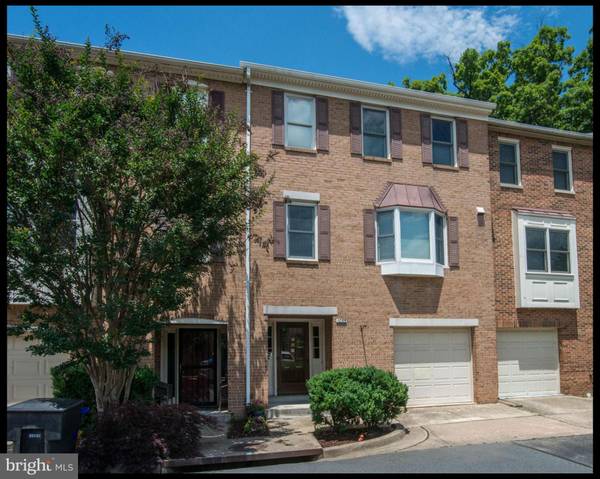 1055 GEORGE MASON DR N, Arlington, VA 22205