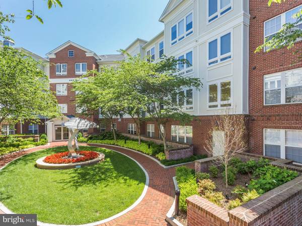 801-S GREENBRIER ST #215, Arlington, VA 22204