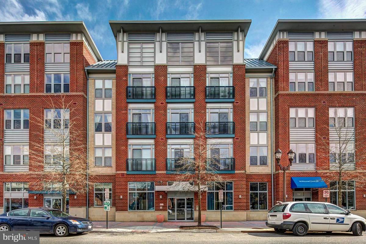 Arlington, VA 22201,1800 WILSON BLVD #410