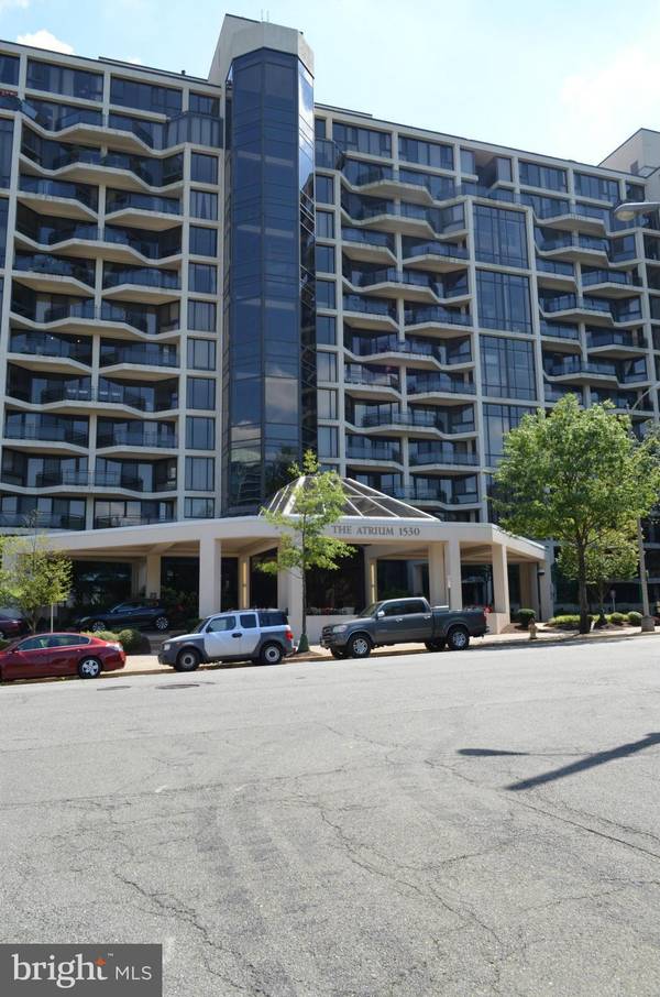 Arlington, VA 22209,1530 KEY BLVD #923