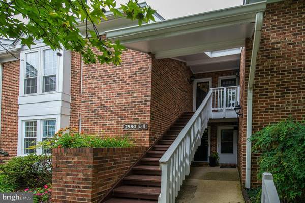 2580-F ARLINGTON MILL DR S #6, Arlington, VA 22206