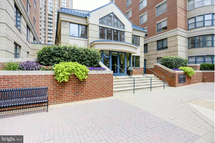 3835 9TH ST N #102W, Arlington, VA 22203