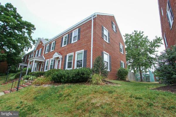 Arlington, VA 22206,3069 SOUTH ABINGDON ST #N/A