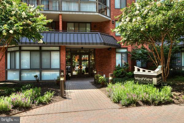 1024 UTAH ST N #718, Arlington, VA 22201