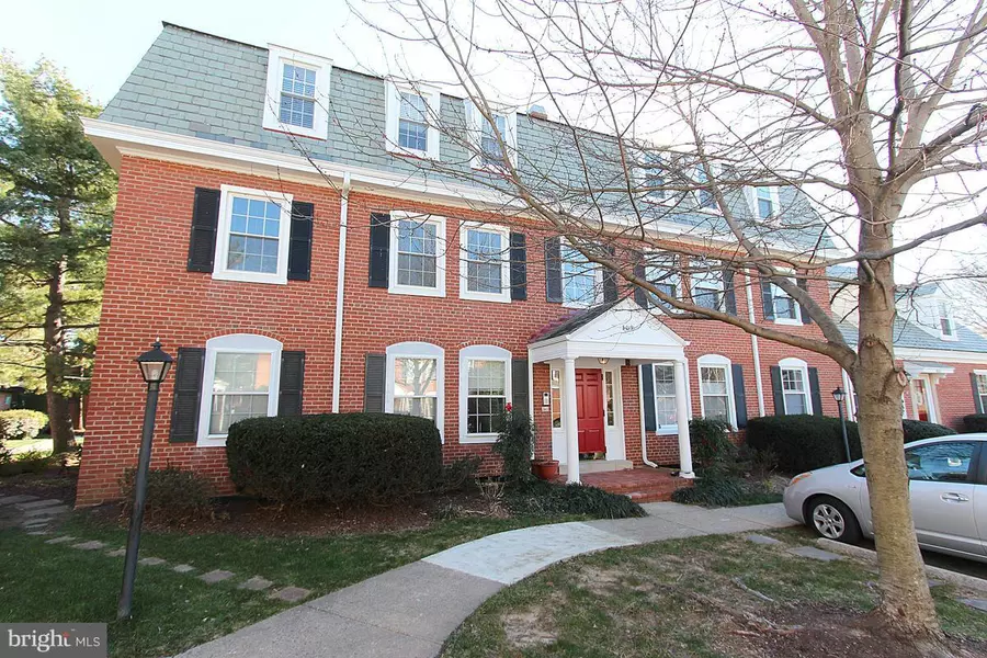 3019 BUCHANAN ST #C2, Arlington, VA 22206