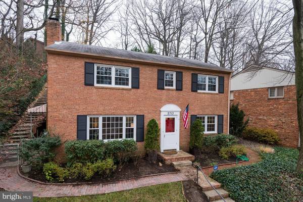 2713 INGE ST, Arlington, VA 22202